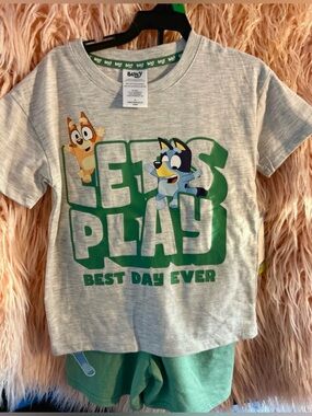 Bluey 'Let’s Play' Green Graphic Kids Tee Set